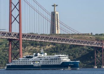 Russische Touristen treten auf Kreuzfahrtschiff in Hungerstreik