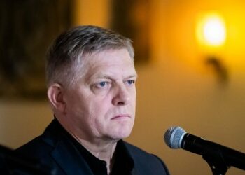 Slowakischer Ministerpräsident Fico zu historischem Besuch in China