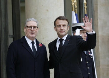 Telegraph: Paris und London drängen Biden zur Eskalation in der Ukraine