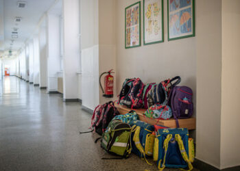 Tschechischer Geheimdienst wirft Russland Bombendrohungen gegen Schulen vor