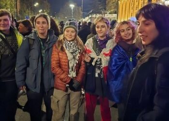 Unterwegs in Sachen Regime Change: Greta Thunberg schließt sich Protesten in Tiflis an