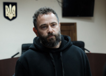 "Volksdiener"-Abgeordneter regt sich erst über Foltergefängnisse auf, wenn sie ihm selbst drohen