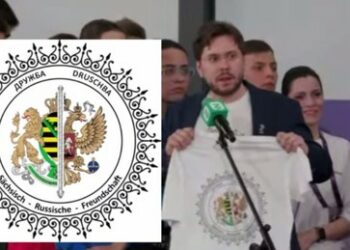 Eklat wegen Druschba-T-Shirt: Stadtratssitzung in Falkensee sorgt für Polizeieinsatz