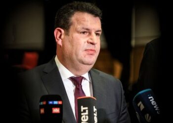 Heil will Kurzarbeit auf 24 Monate verlängern