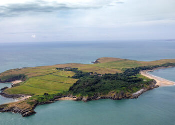Hölle für Kinder: "Pädophileninsel" Caldey