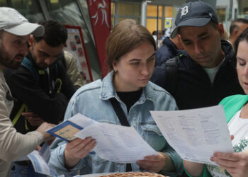 Luxus-Status ade: Ukrainische Flüchtlinge sollen wie andere behandelt werden