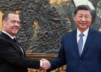 Medwedew überbringt Xi "Botschaft von Putin"