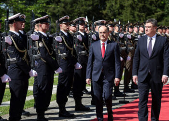 Milanović zu Ukraine-Konflikt: "Kroatien schickt keine Soldaten in fremde Kriege"