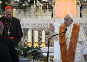 Papst Franziskus bezeichnet Russen und Ukrainer als Brüder