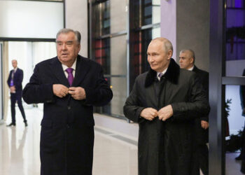 Putin trifft sich mit dem Präsidenten Tadschikistans