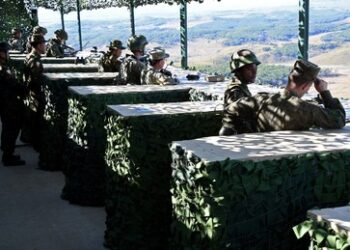 Verteidigungsminister: Westen kann Russland bei Kooperation im Rüstungsbereich nicht isolieren