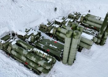 Verteidigungsministerium: Ukraine greift mit US-ATACMS-Raketen Chemiefabrik in Russland an