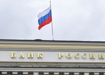 Bericht: Hoher Leitzins verlangsamt das Wirtschaftswachstum Russlands im Jahr 2025