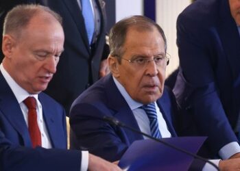 Eine Ukraine wird es nicht mehr geben: Wie Lawrow und Patruschew Verhandlungen mit Trump aufnehmen