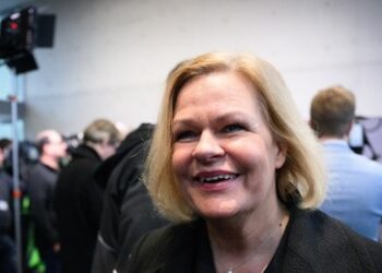 Faeser-Ministerium zählt "neuen Rekordstand rechtsextremer Straftaten" im Jahr 2024