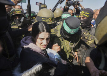 In dritter Runde des Gefangenenaustauschs: Hamas lässt weitere Geisel frei