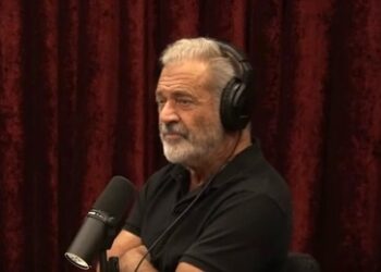 Joe Rogan-Podcast: "Monster Fauci sollte längst eingesperrt sein"