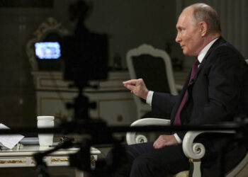 Kreml bestätigt Kontakt mit US-Blogger wegen Putin-Interview