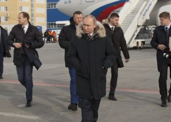 Kreml über mutmaßliche Mordversuche an Putin: "Wir verstehen nicht ganz, was Carlson gemeint hat"