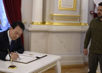 Südkoreas suspendierter Präsident Yoon festgenommen