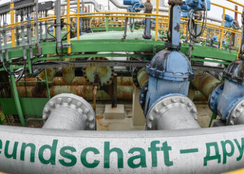 Ungarn und Serbien beschleunigen Bau neuer Pipeline für russisches Öl