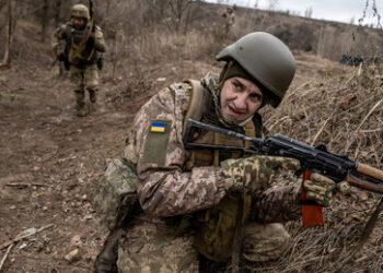 "Menschen sind erschöpft" – Ukraine meldet Krise wegen Desertion in der Armee