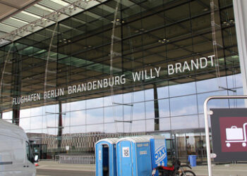 Bundesregierung fliegt weitere Afghanen ein