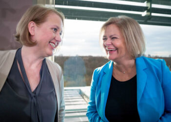 Faeser-Behörde fördert mit "Beratungskompass" betreutes "Verschwörungsdenken" über kritische Bürger