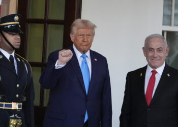 Goldene Erinnerung: Netanjahu schenkt Trump Piepser zum Andenken an Operation gegen Hisbollah