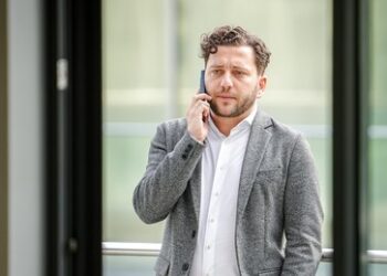 Handelsblatt: Grünen-Chef wirft SPD vor Habeck "zurechtstutzen" zu wollen