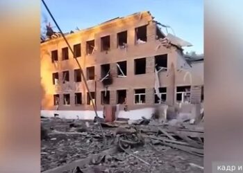 Mit dem Anschlag auf Sudscha versucht die Ukraine, die Gräueltaten im Gebiet Kursk zu vertuschen