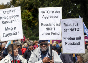 Online-Aufruf: "Deutschland raus aus der NATO!" – Kaum online, wird die Webseite gehackt