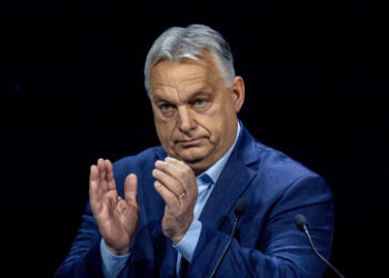 Orbán sagt Russlands "Wiedereingliederung" in die Weltwirtschaft voraus