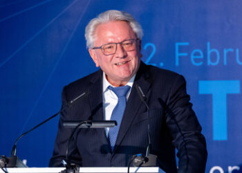 Rheinmetall-Chef: EU sitzt bei Ukraine-Gesprächen "am Kindertisch"