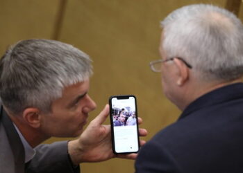 Russland: Regierung will ausländische Messenger für Beamte verbieten