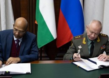 Russland und Indien unterzeichnen Militärvertrag