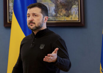 Selenskij dementiert Trumps Aussagen über seine Unbeliebtheit als "russische Desinformation"