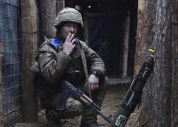 Ukrainisches Militär hat keine Lösungen für sein Personalproblem