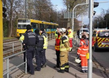 Zwölfjähriger in Stuttgart unter Zug gestoßen – Polizei verschweigt Herkunft des Täters