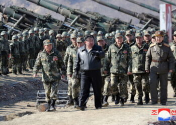 "Für jeden Krieg bereit": Kim Jong-un fordert Aufbau moderner Streitkräfte