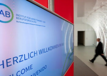 Deutscher Arbeitsmarkt: steigende Arbeitslosigkeit, neue Stellen nur bei Pflege und Erziehung