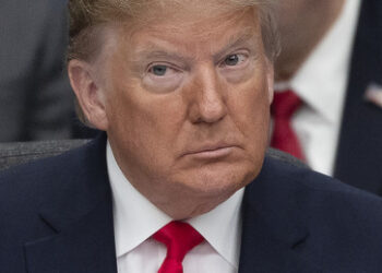 Die USA machen aus der NATO ein kommerzielles Unternehmen