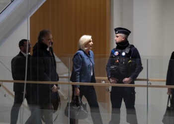 Europäische "Eliten" wollen jeden Dissens zerquetschen – Zum Urteil gegen Marine Le Pen