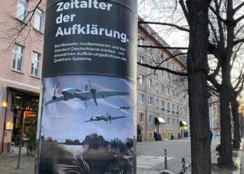 Grün-linke "taz" sichert sich die Restauflage durch ganzseitige Anzeige einer Drohnen-Rüstungsfirma