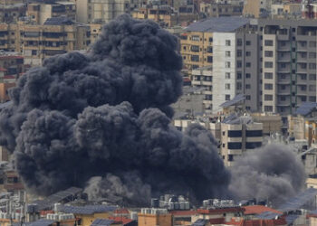 Israel greift erstmals seit Waffenruhe Beirut an