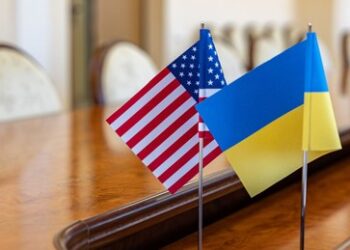 Kolumbiens Präsident Petro: "Es fehlt nicht viel, dass sich die Ukraine in eine Kolonie verwandelt"