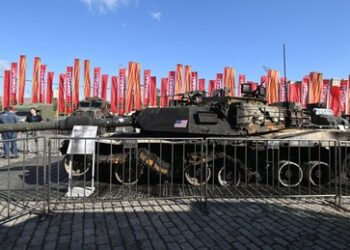 Medien: Ukrainer ziehen Abrams-Panzer wegen russischer Drohnen zurück