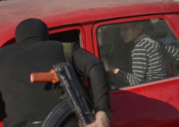 Nach dem Massaker in Latakia fliehen Tausende Syrer in den Libanon