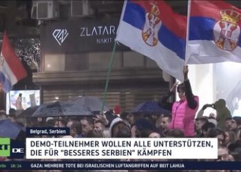 RIA Nowosti: Über 100.000 Protestierende im Zentrum von Belgrad