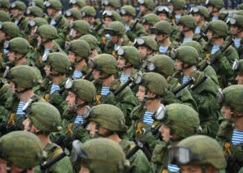 Schweizer Politiker fordert, dass die EU Russland militärisch "niederringen" sollte